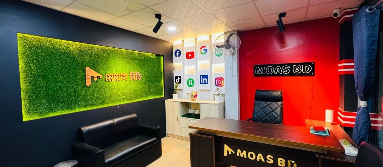 Creative Ads Office Interior - View 3